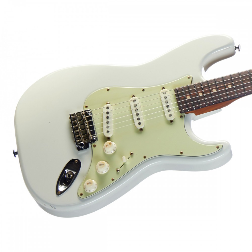 suhr_classicantique_sss_olympicwhite_proseries_electricguitars_frontbody.jpg