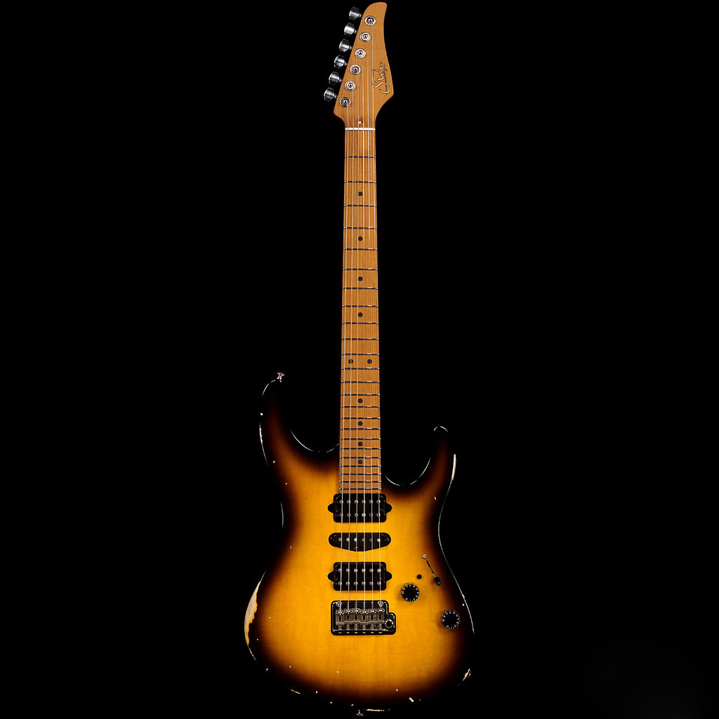 拨片网_电吉他_Suhr_Modern_Antique_Custom_Electric_Guitar_(2).jpg